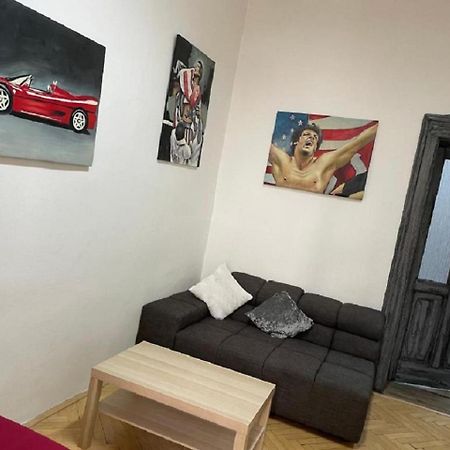Red&Black Apartment City Centr, Na Hradbach 118 Ostrava Exteriör bild